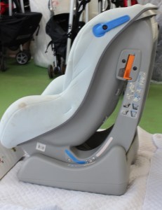 届いたチャイルドシート