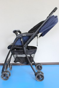 カビがひどいベビーカーが届きました