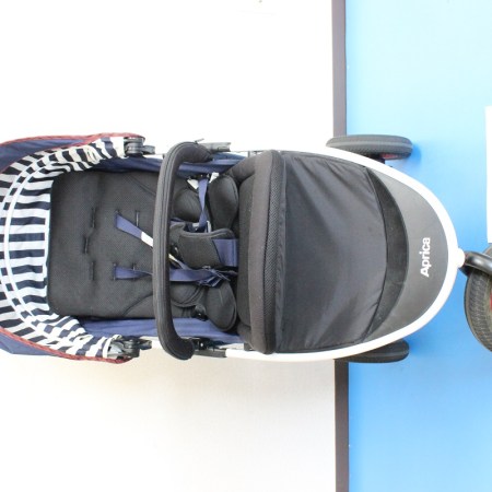 届いたベビーカーIMG_4116