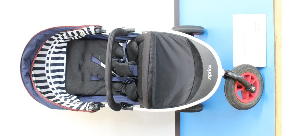 届いたベビーカーIMG_4116