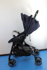 届いたベビーカー