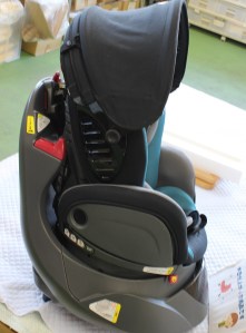 届いたチャイルドシート