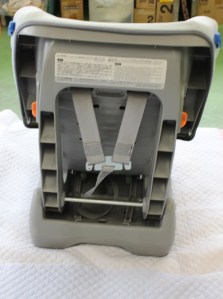 届いたチャイルドシート