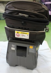 届いたチャイルドシート