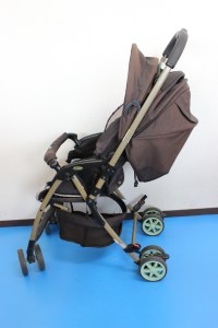 届いたベビーカー