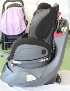 届いたチャイルドシート