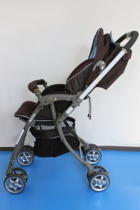 仕上ったベビーカー