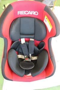 届いたチャイルドシート