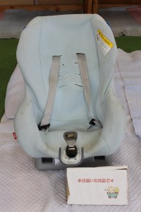 届いたチャイルドシート