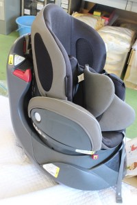 届いたチャイルドシート