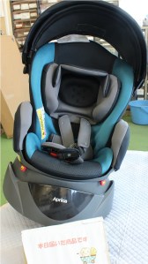 届いたチャイルドシート