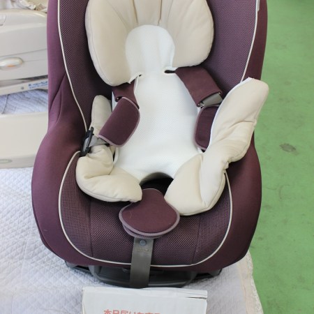 届いたチャイルドシート