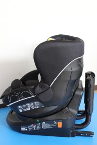 クリーニング前のチャイルドシート