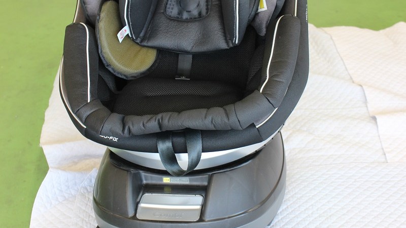 届いたチャイルドシート