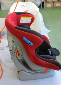 届いたチャイルドシート